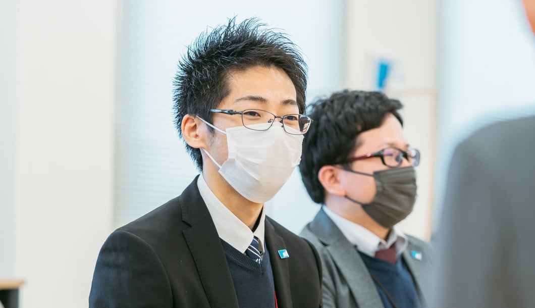ただの効率化で終わらない新しい働き方と付加価値創造を目指して｜本部・店舗間のコミュニケーション課題を解決